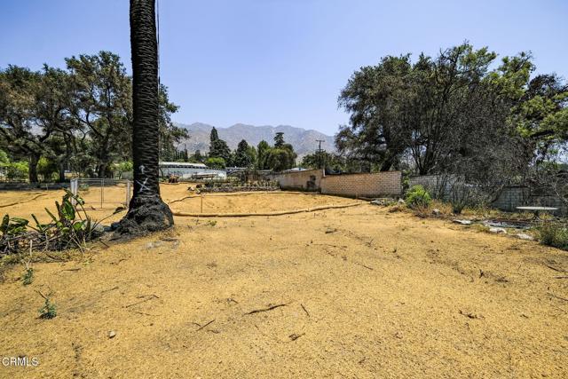 677 E Palm Street, Altadena CA: https://media.crmls.org/mediaz/4c63e943-6ac8-48f5-9b3f-67eb992a54f4.jpg