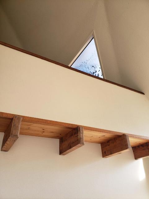 Image 22 of 45 For 420 Sweetwood Way