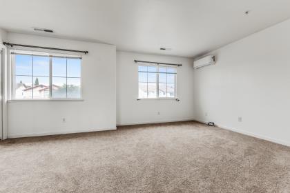 1392 New Hampshire Court, Salinas CA: https://media.crmls.org/mediaz/4c652f0a-4d3b-4219-b46c-3b0388e282fc.jpg