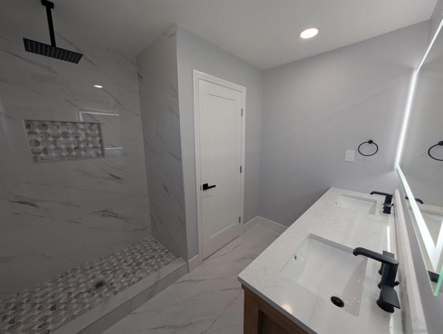 8774 Tommy Drive, San Diego CA: https://media.crmls.org/mediaz/4c65f12e-30ab-4456-a8e6-2231d3b93d42.jpg