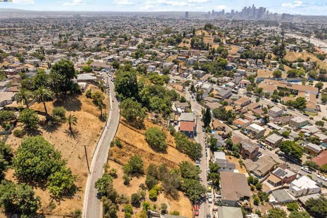 0 Ramboz Dr, Los Angeles CA: https://media.crmls.org/mediaz/4c664e44-284d-4a14-83ba-6e77585f4be9.jpg