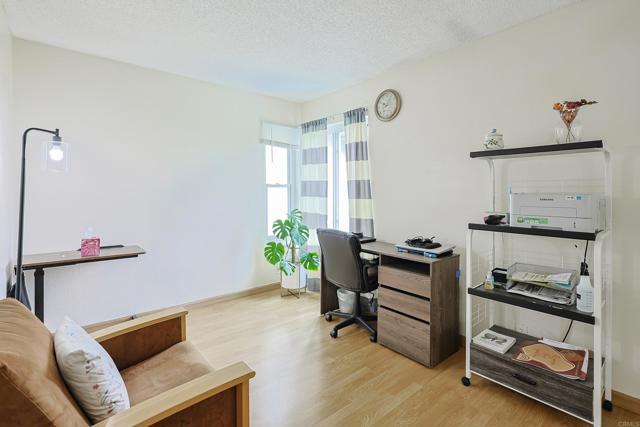6872 Quebec Court, San Diego CA: https://media.crmls.org/mediaz/4c66f18a-7230-4d90-810e-a2e799edc6f1.jpg