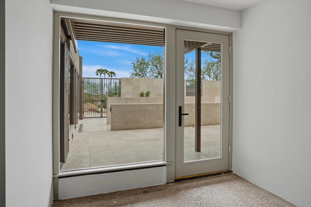 855 W Coronado Avenue, Palm Springs, CA 92262