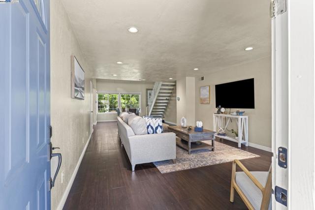 771 Hagemann Dr, Livermore CA: https://media.crmls.org/mediaz/4c68831d-5e4b-407e-9224-145cc9a13655.jpg