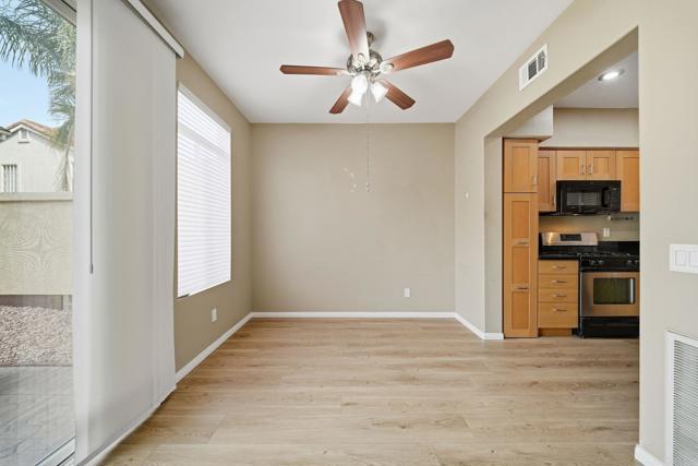 Detail Gallery Image 8 of 50 For 10974 Creekbridge Pl, San Diego,  CA 92128 - 2 Beds | 2/1 Baths