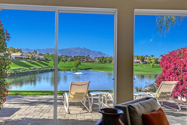 241 Arrowhead Drive, Palm Desert, CA 92211