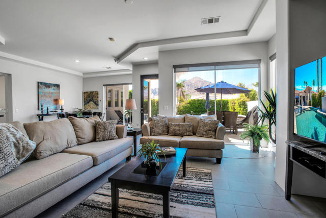 78858 Breckenridge Drive, La Quinta CA: https://media.crmls.org/mediaz/4c6addb0-0c69-47d5-ae9e-12a418c05bca.jpg