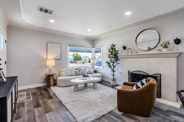 564 Irving Avenue, San Jose CA: https://media.crmls.org/mediaz/4c6b852d-f30f-4cba-a7f3-45a792800571.jpg