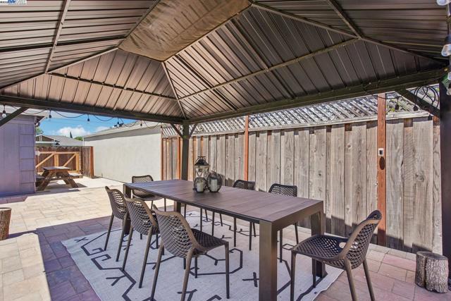 Image 35 of 55 For 14917 Berry Way