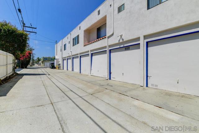 3984 Lamont St, San Diego, California 92109, 2 Bedrooms Bedrooms, ,1 BathroomBathrooms,Condominium,For Sale,Lamont St,240023150SD