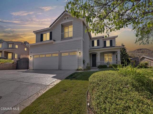 659 N Muirfield Avenue, Simi Valley CA: https://media.crmls.org/mediaz/4c6c25fb-a9b5-4205-bbd6-f2fa8faa84b7.jpg