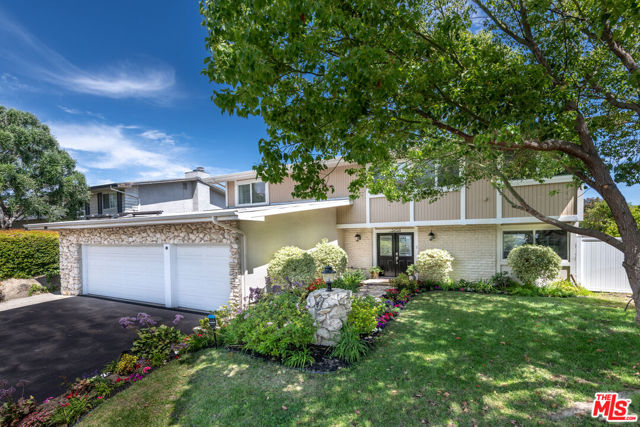 5934 ROD Avenue photo 1
