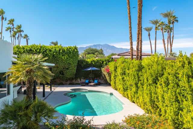 70880 Sunny Lane, Rancho Mirage CA: https://media.crmls.org/mediaz/4c6d95cb-7484-4868-a044-760d79921681.jpg