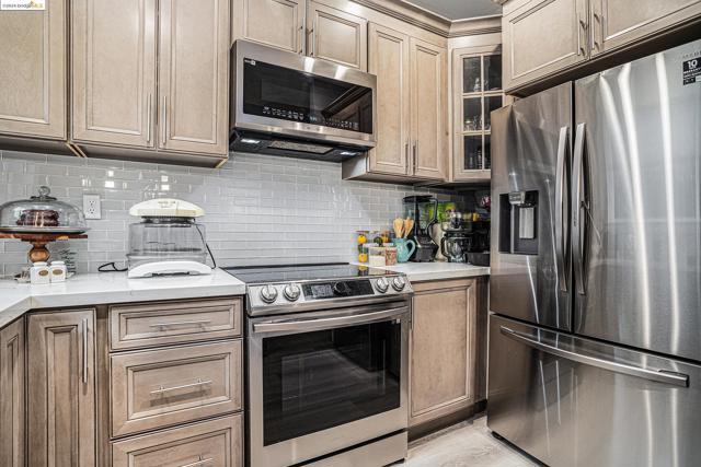 Image 44 of 55 For 2804 Acton St