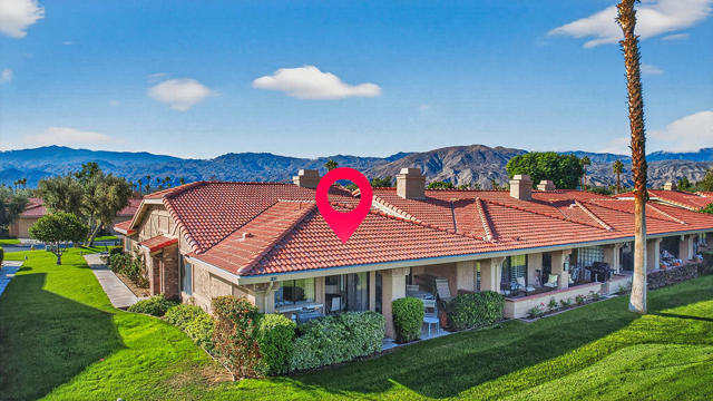 142 Camino Arroyo S, Palm Desert CA: https://media.crmls.org/mediaz/4c6e7f70-5eb4-4b01-b543-6924db9e25fc.jpg