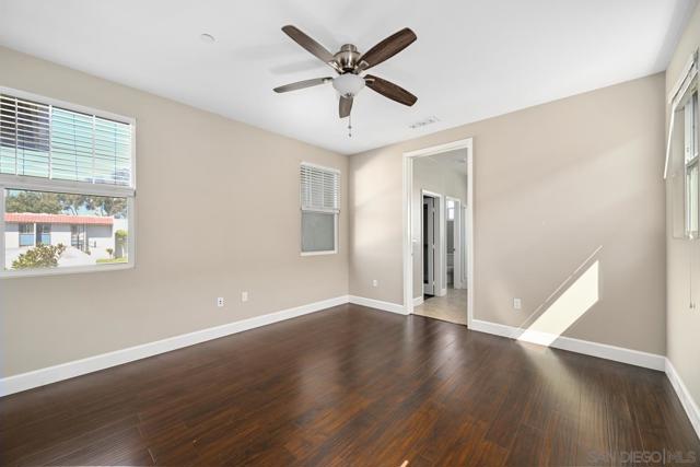 1786 Jasmine Way, Oceanside CA: https://media.crmls.org/mediaz/4c6e80b9-2084-4313-a573-e3444ead595f.jpg