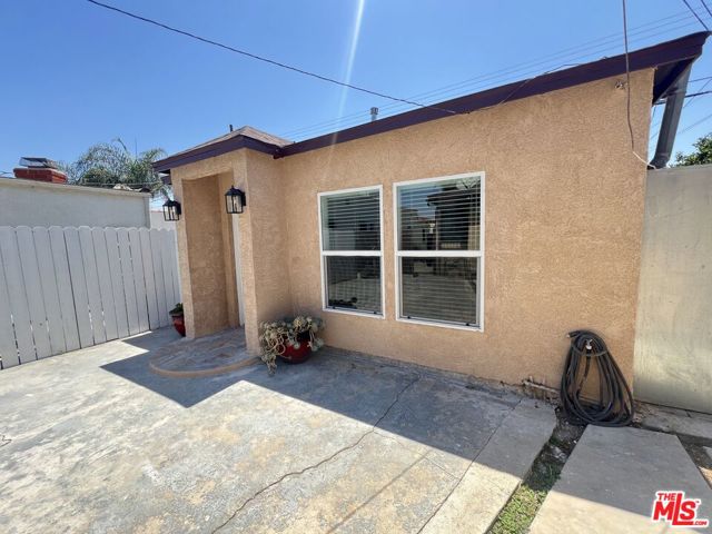 2150 W 84th Pl, Los Angeles, CA 90047