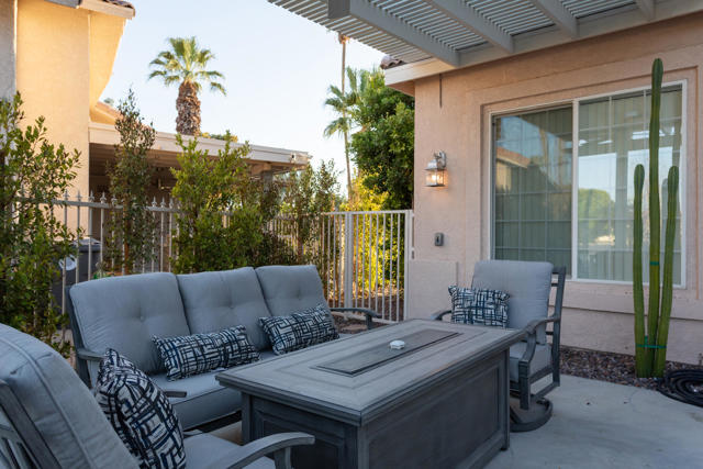 48305 Pic Way, Indio CA: https://media.crmls.org/mediaz/4c703bed-17b9-4dc1-80f6-897aa6888069.jpg