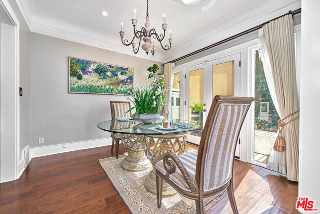 136 Fremont Place, Los Angeles CA: https://media.crmls.org/mediaz/4c709bf0-9b97-4930-a4ee-0c1486f6dccc.jpg