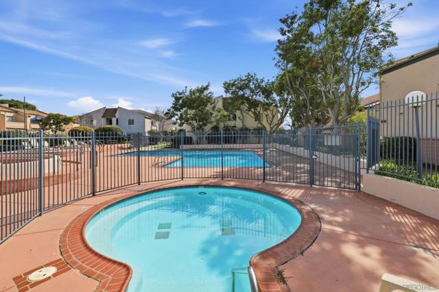 Image 19 of 22 For 3262 Ashford St  F