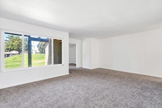Detail Gallery Image 9 of 39 For 1580 Mendocino Dr #65,  Chula Vista,  CA 91911 - 4 Beds | 2 Baths