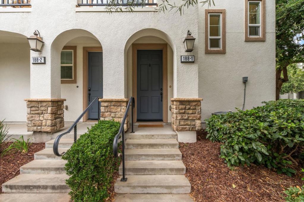188 Heligan Ln. #1