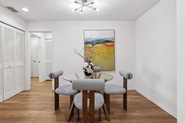 300 Murchison Drive, Millbrae CA: https://media.crmls.org/mediaz/4c72c9eb-e706-4e4e-b872-fba646cc200c.jpg