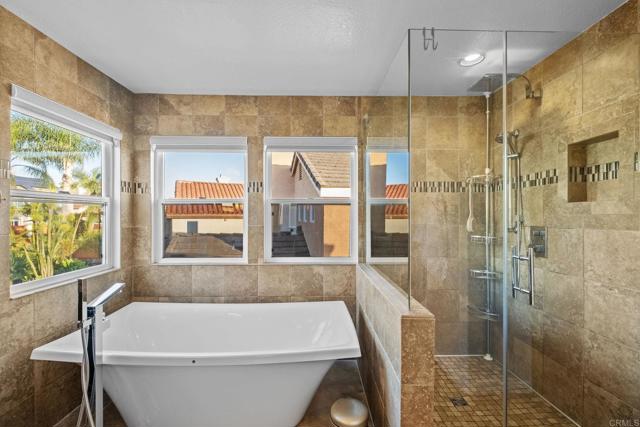 2471 Bear Rock, Escondido CA: https://media.crmls.org/mediaz/4c736fc6-7949-44fc-ad74-1b5969107247.jpg