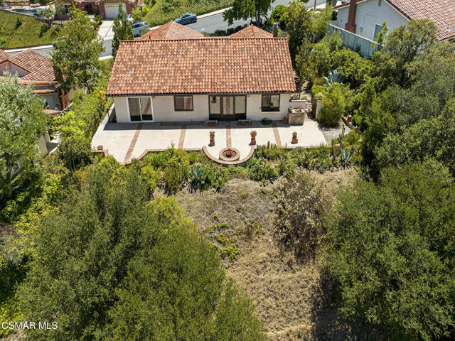 2031 Channelford Road, Westlake Village CA: https://media.crmls.org/mediaz/4c74368f-1f82-4a8d-b295-06813ccd6c49.jpg