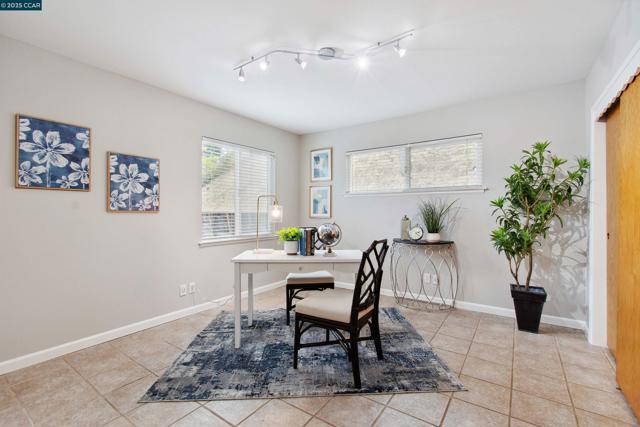 1810 Meadow Lane, Walnut Creek CA: https://media.crmls.org/mediaz/4c74c8df-7139-4f90-95fb-455354842e39.jpg