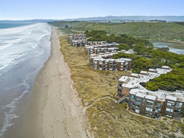 101 Shell Drive, Watsonville CA: https://media.crmls.org/mediaz/4c76cc18-490c-4f2e-9020-105d2c52a51e.jpg