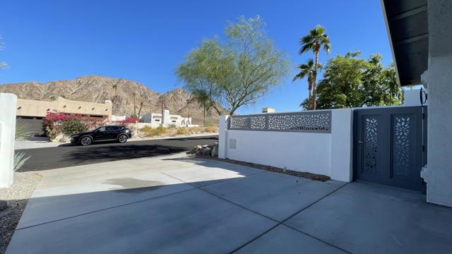 54925 Avenida Alvarado, La Quinta CA: https://media.crmls.org/mediaz/4c76f501-ff4c-419e-a8c4-0d85d65742c6.jpg