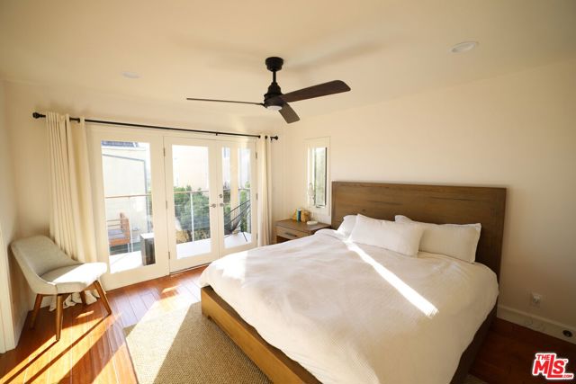 6644 Vista Del Mar, Playa del Rey CA: https://media.crmls.org/mediaz/4c775c9e-7b39-4fbd-a326-4e7bfaf09d41.jpg