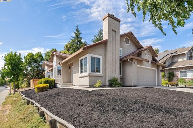 4415 Folsom Dr, Antioch CA: https://media.crmls.org/mediaz/4c78736c-a719-405f-a8f7-e75ac6c9d37b.jpg