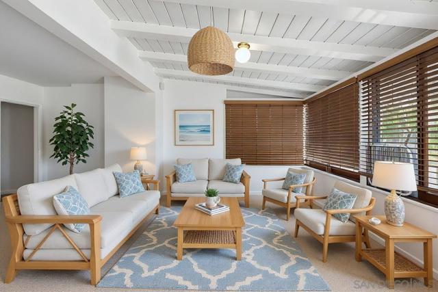 3483 Olive Street, San Diego CA: https://media.crmls.org/mediaz/4c787844-334a-4030-9c80-8fdd0d067be5.jpg