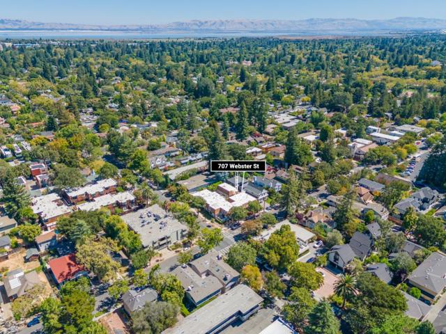 707 Webster Street, Palo Alto CA: https://media.crmls.org/mediaz/4c7aae0e-ed59-4cd6-8d98-e9cd0f64f876.jpg