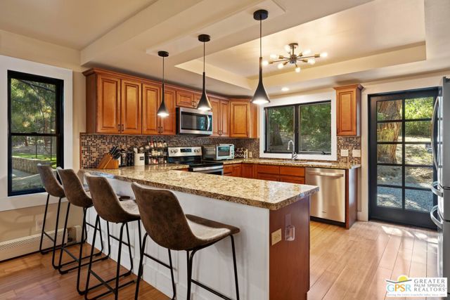 25575 Big Pine Street, Idyllwild CA: https://media.crmls.org/mediaz/4c7b0647-c807-420b-a5c4-91f3c63a04a2.jpg