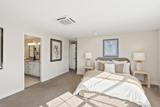 249 Playa Del Norte, La Jolla CA: https://media.crmls.org/mediaz/4c7b2ceb-1bb0-45a5-a9bb-f40e85d2a4e9.jpg