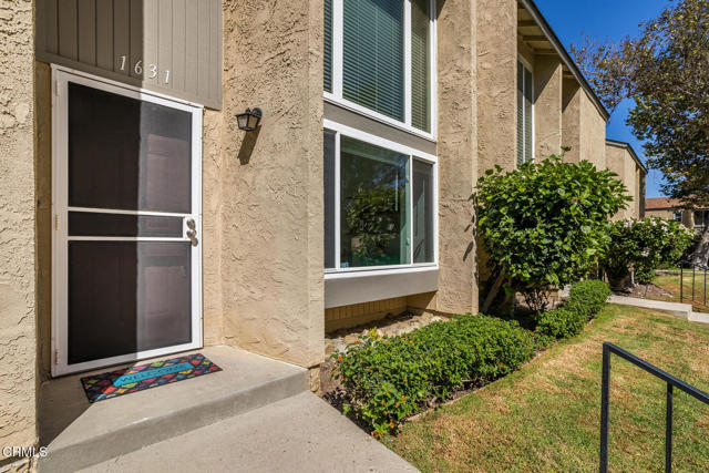 Image 1 of 32 For 1631 Beagle Court