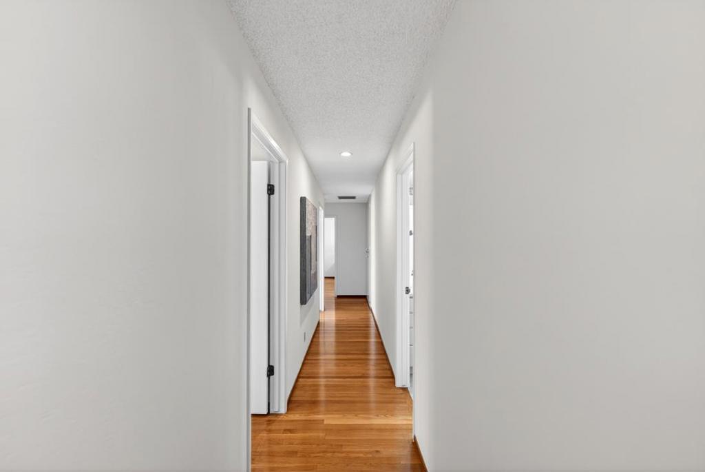 https://media.crmls.org/mediaz/4c7b851a-4892-4178-bcb6-9ac1acc61e9d.jpg?preset=X-Large