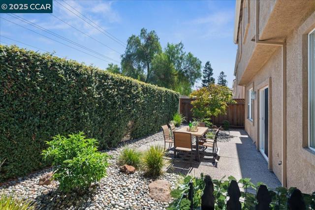 230 Triana Way, San Ramon CA: https://media.crmls.org/mediaz/4c7c11f8-0c29-4452-83fa-e750c96f45c0.jpg