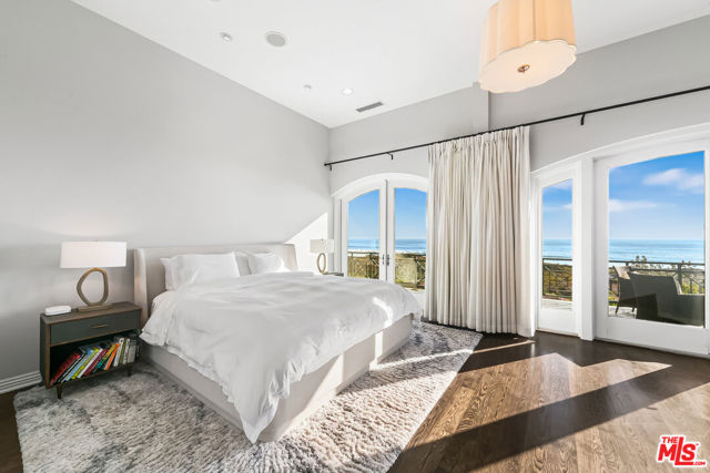 0 Broad Beach Road, Malibu CA: https://media.crmls.org/mediaz/4c7cbb89-ddda-4d56-971b-46104f8e7e5b.jpg