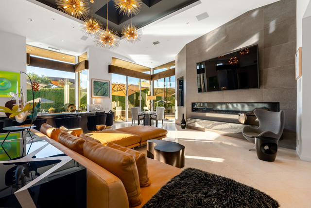 108 Waterford Circle, Rancho Mirage CA: https://media.crmls.org/mediaz/4c7ce638-7bfe-4c56-90f9-380e24fbb56c.jpg