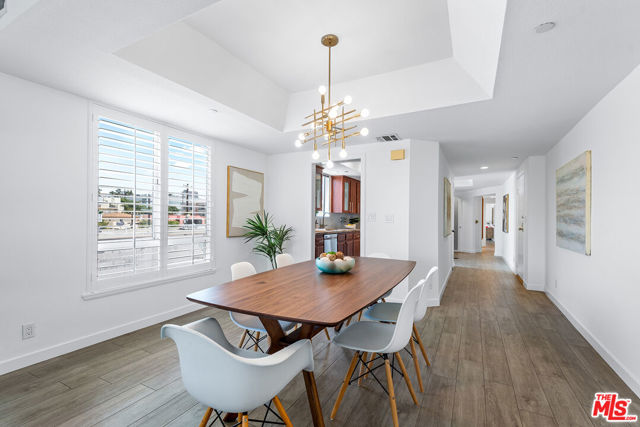 1914 Selby Avenue, Los Angeles CA: https://media.crmls.org/mediaz/4c7d357b-a185-496d-9549-0d22f6c42e78.jpg