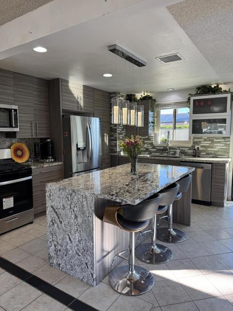 2940 N Cypress Road, Palm Springs, CA 92262