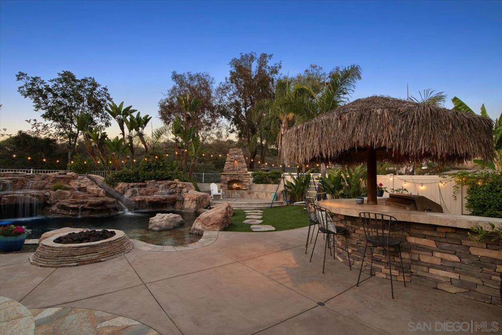 218 Falcon Pl - photo 4
