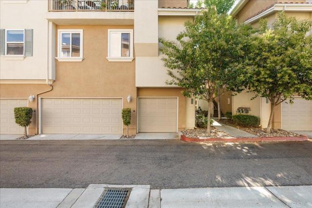 13015 Evening Creek Dr S, San Diego CA: https://media.crmls.org/mediaz/4c7daadb-664e-4cee-baa3-d504de36b625.jpg