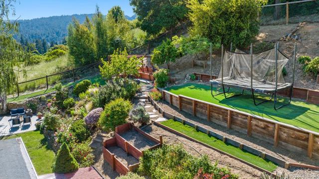 6443 E Zayante Road, Felton CA: https://media.crmls.org/mediaz/4c7fc4d3-8454-460f-be73-bf864e24ba62.jpg