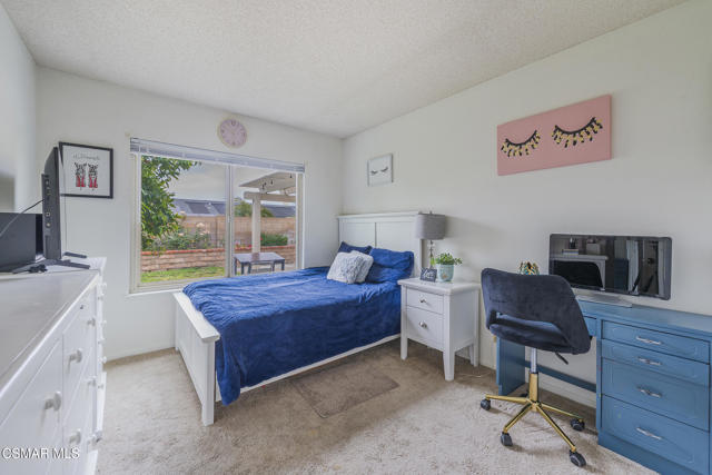2653 N Broadmoor Avenue, Simi Valley CA: https://media.crmls.org/mediaz/4c828504-94f3-4c99-a446-4f3a32bd3b50.jpg