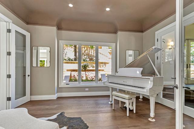 15681 Kennedy Road, Los Gatos CA: https://media.crmls.org/mediaz/4c82dc96-f44b-4196-9264-4f66e28e3b87.jpg